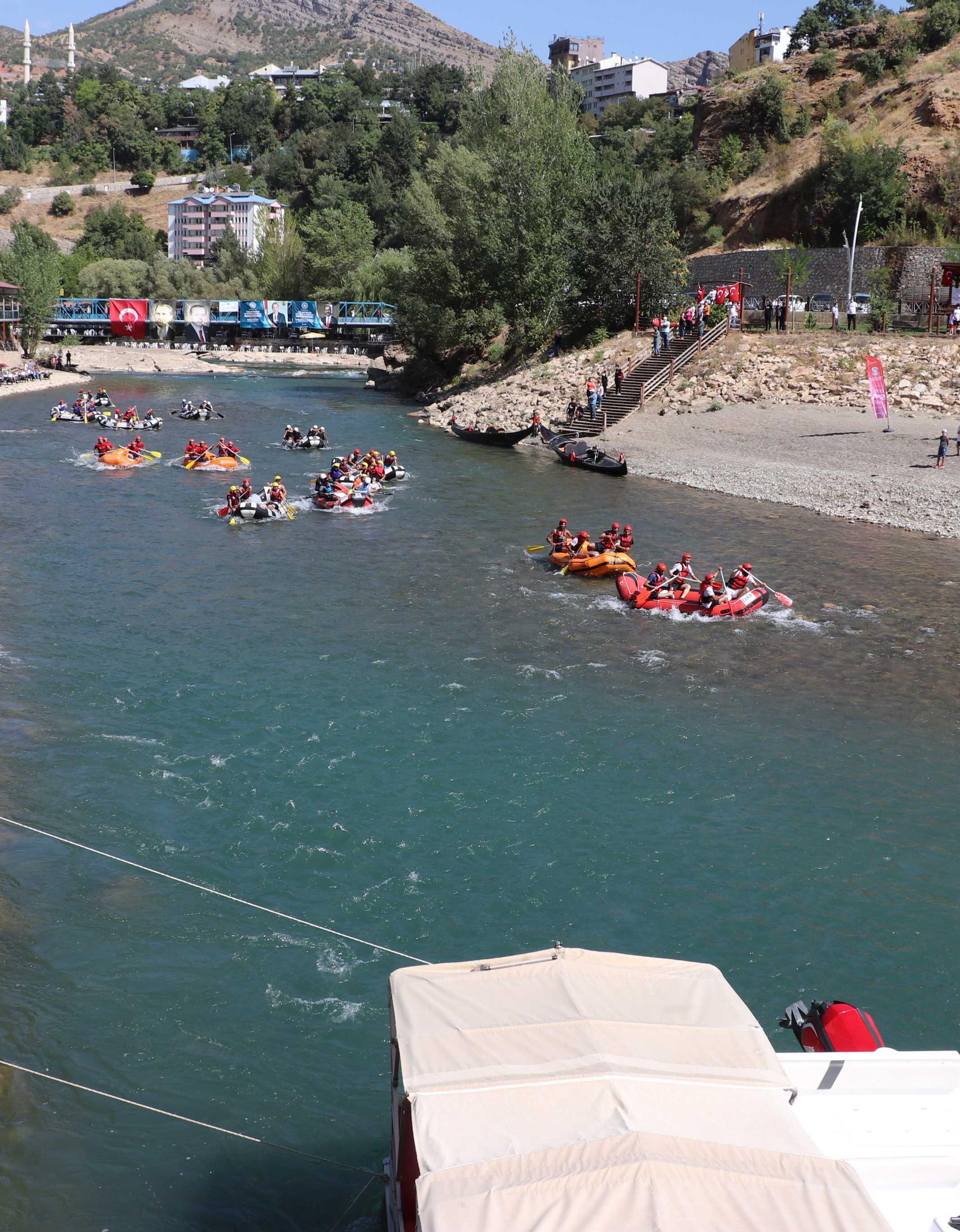 Munzur Travel & Rafting & Zipline & Kamp Alanı