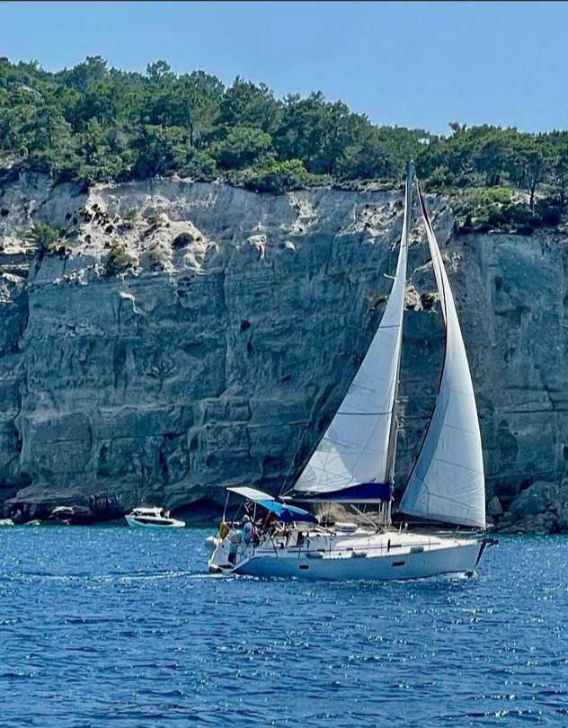 Kemer Yat ve Yelken Kulübü